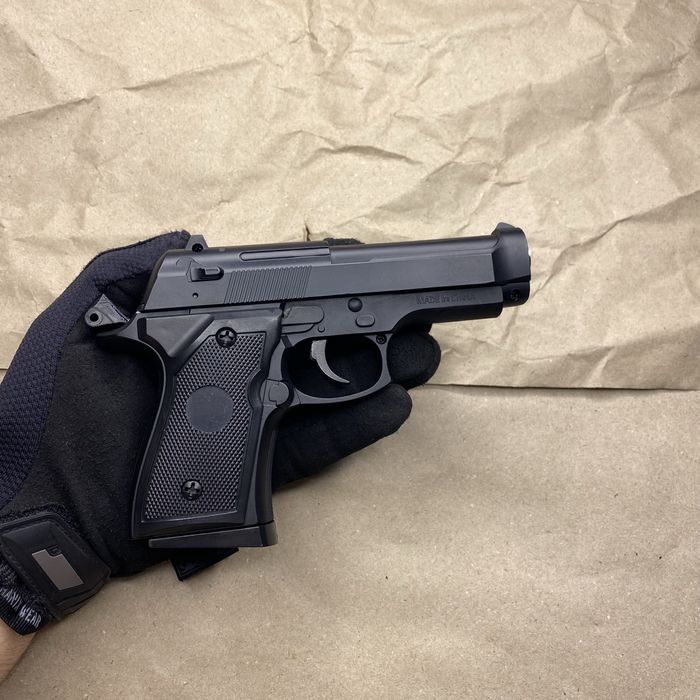 Іграшковий металевий пістолет для розваг Берета Cyma ZM21