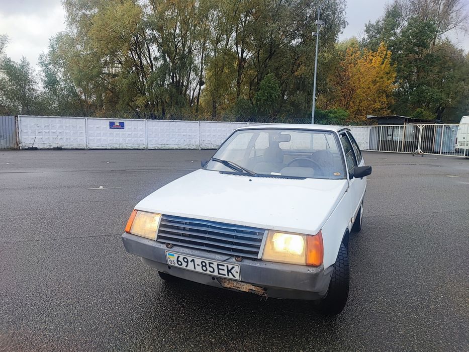 Продам Таврию Нова не крашенный