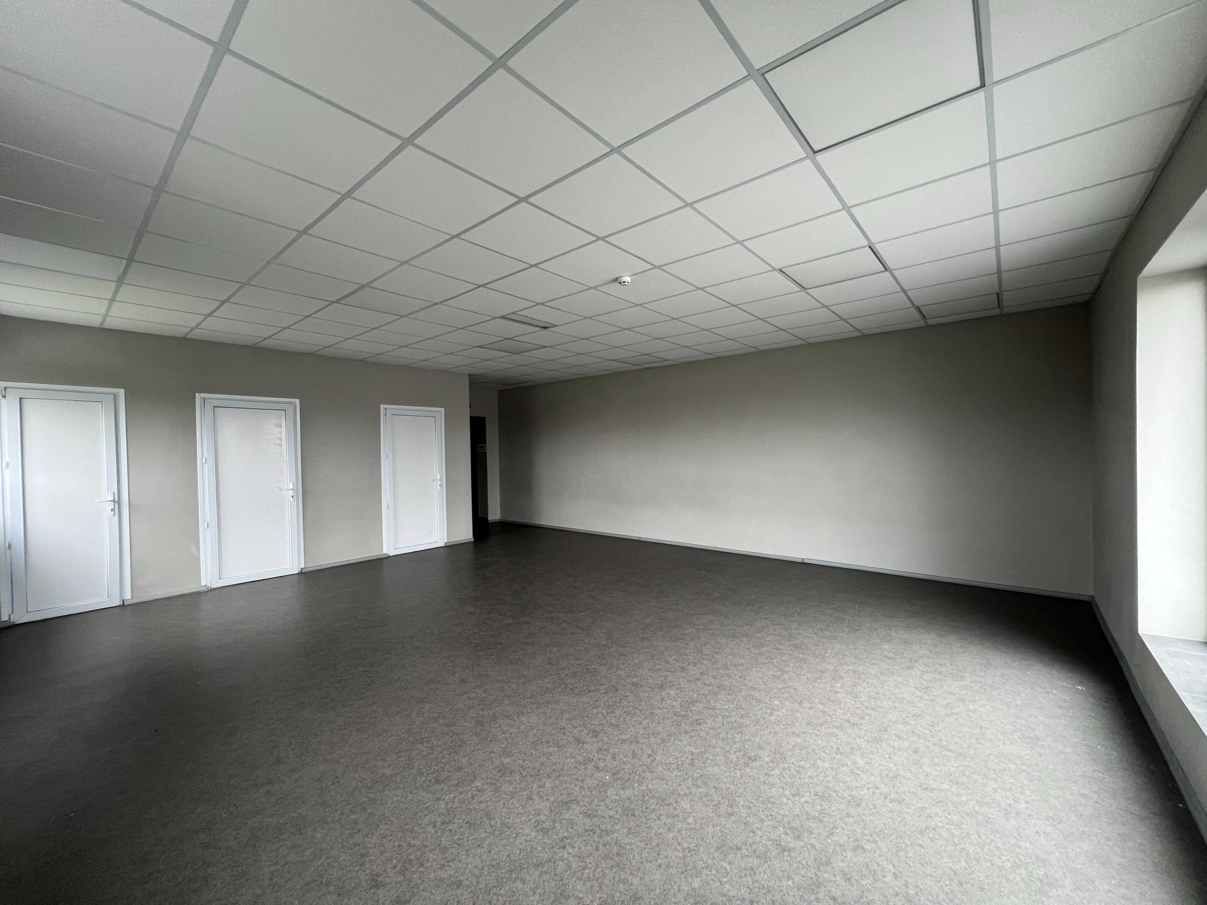ОСБ 1260 м², Крюківщина – 4 поверхи, парковка, своя територія