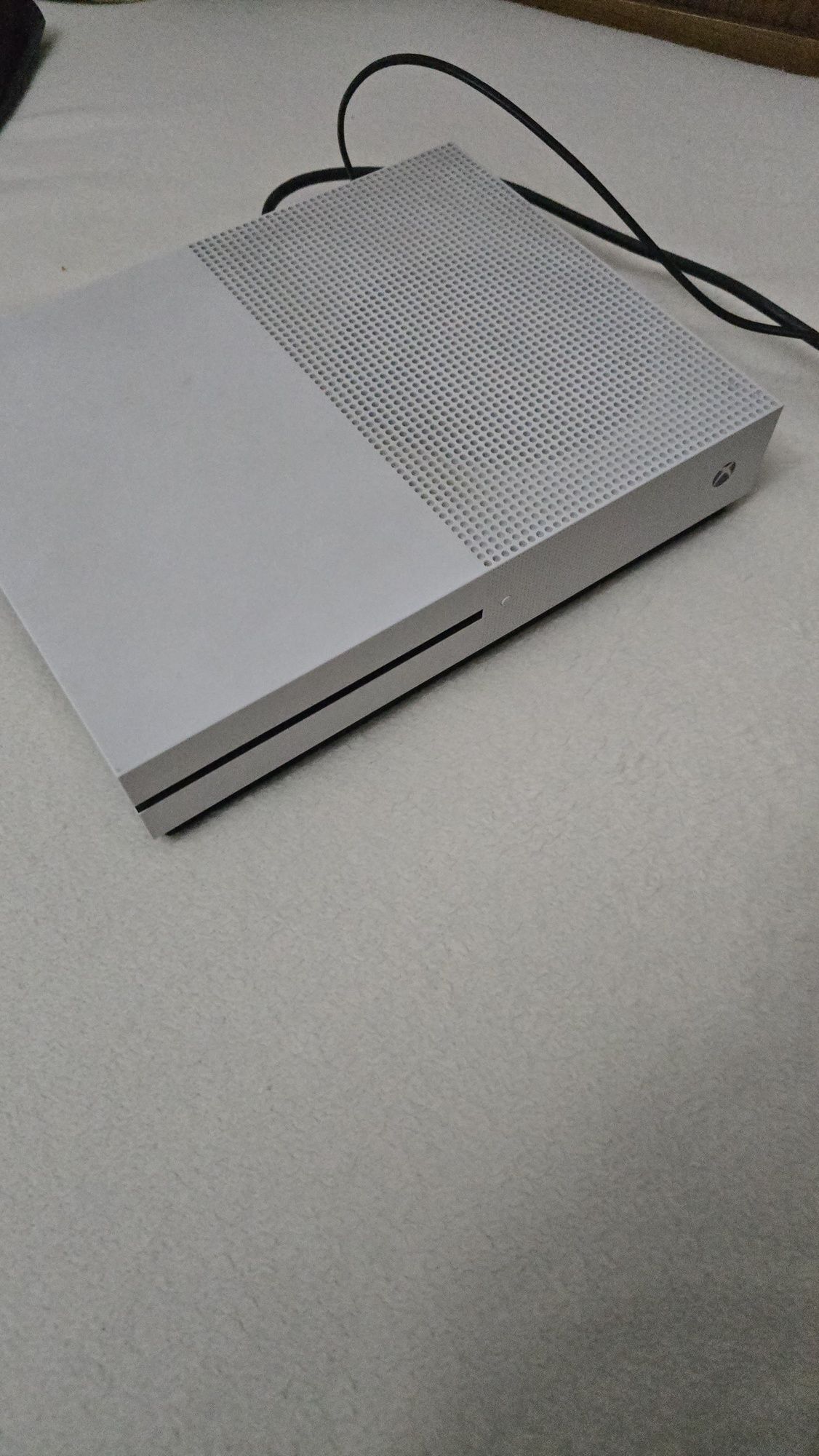 Vendo xbox one s, LER ANÚNCIO TODO