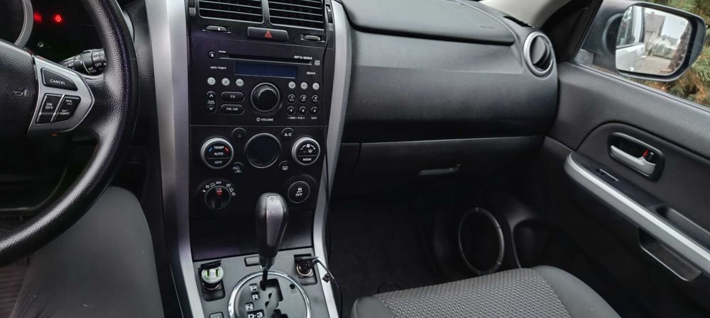 Suzuki grand Vitara 2.4 benzyna 2012 automat