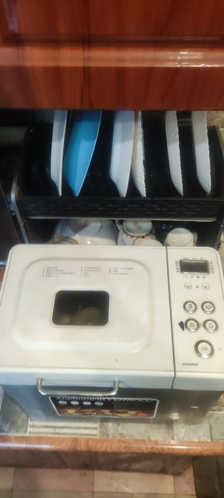 Хлібопічка Kenwood, працює відмінно