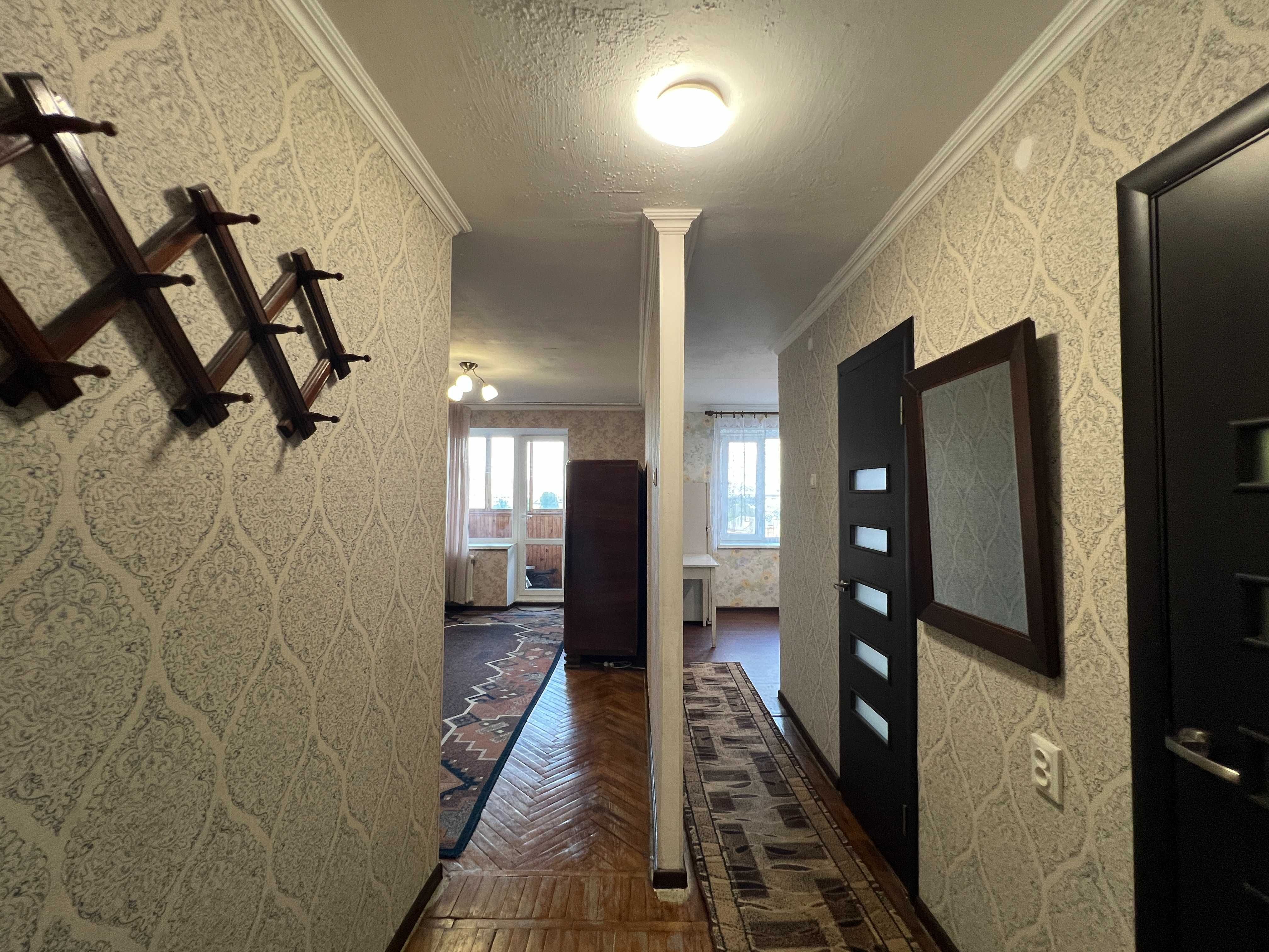 Продам 1-кімнатну квартиру, Чоколівський бульвар 4. Без комісії.