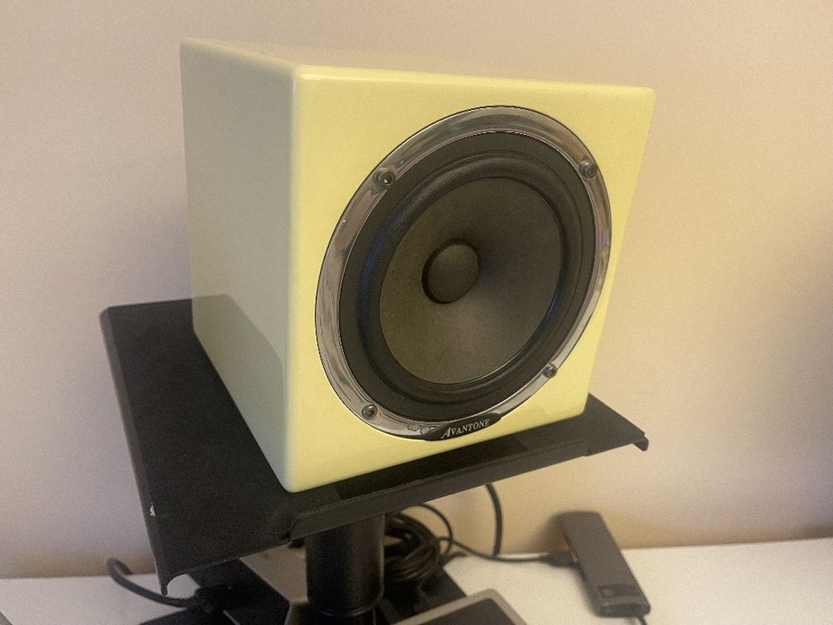 Колонки/монітори Avatone mixcube active