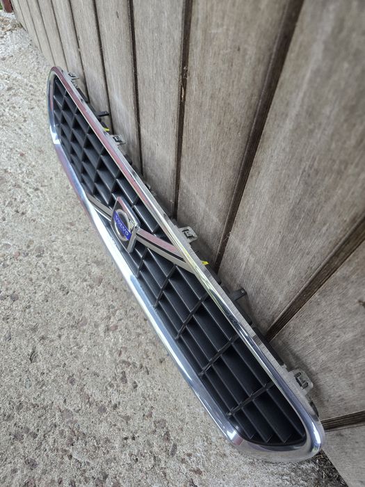 Grill Volvo V50 S40 2004 - 06 PRZED LIFT NR 1
