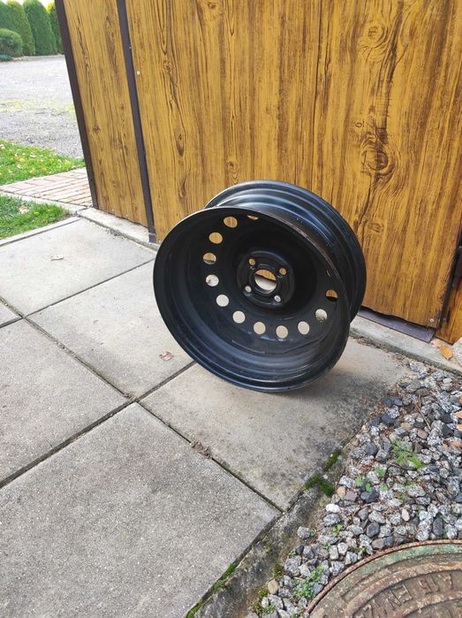 Felga stalowa kia Rio III,  rozmiar 15 cali 55 4x100 otwór 54 ET36