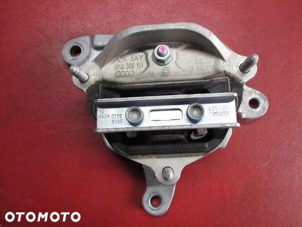 AUDI A4 B8 Q5 8R PODUSZKA ŁAPA SKRZYNI 8K0399151