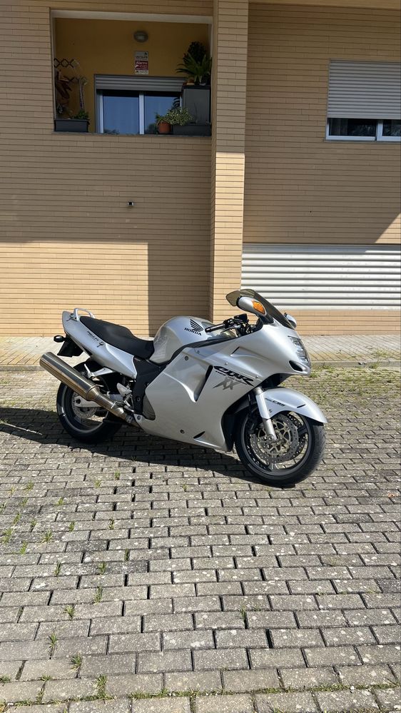 Honda cbr 1100 xx