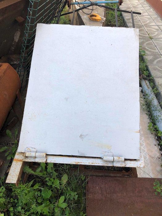 Продам люк (металевий)