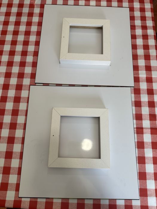 Vendo dois quadros 30cmx30cm