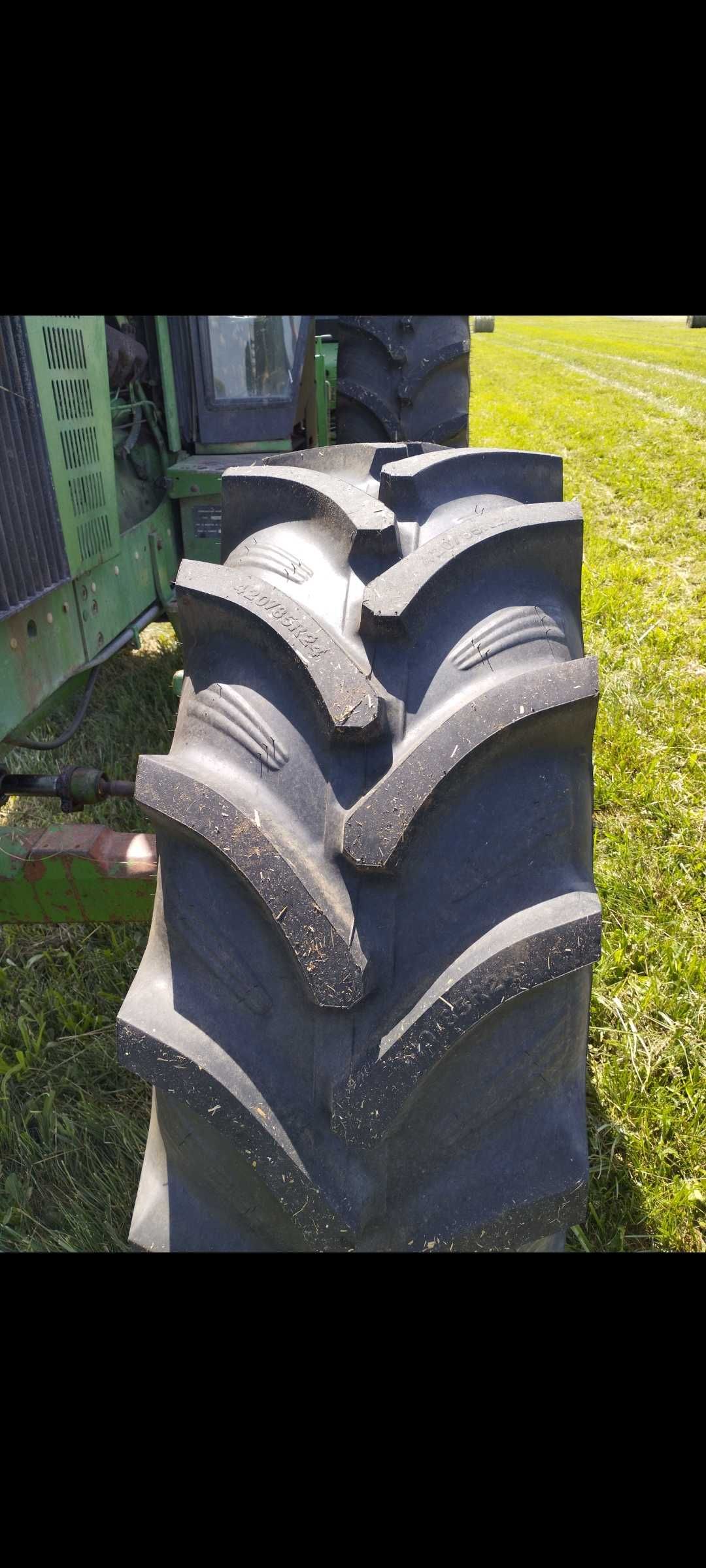 Ciagnik John Deere 3640