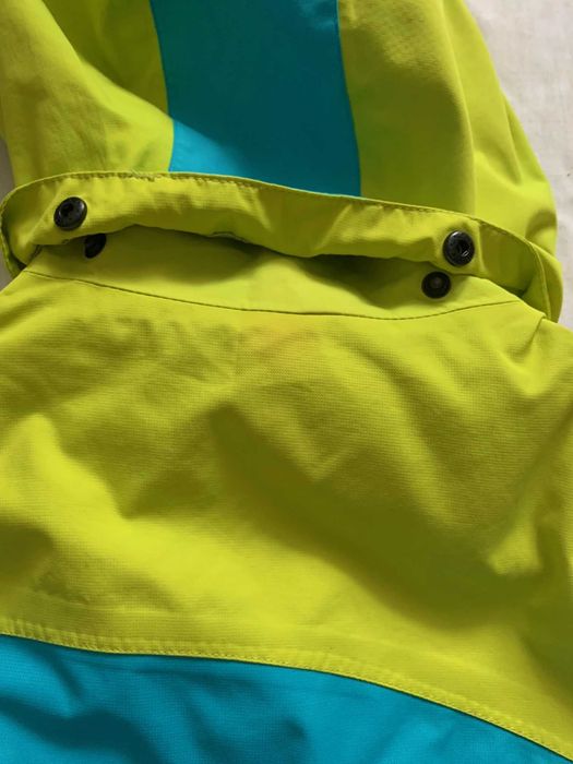 куртка - вітрівка з утеплювачем на дівчинку р 147 - 152