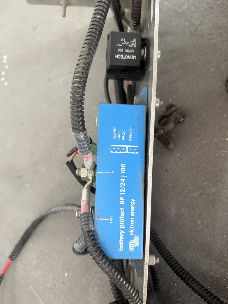 Konwerter Orion-Tr 12/12-18A (220W) ladowarka DC kamper przetwornica