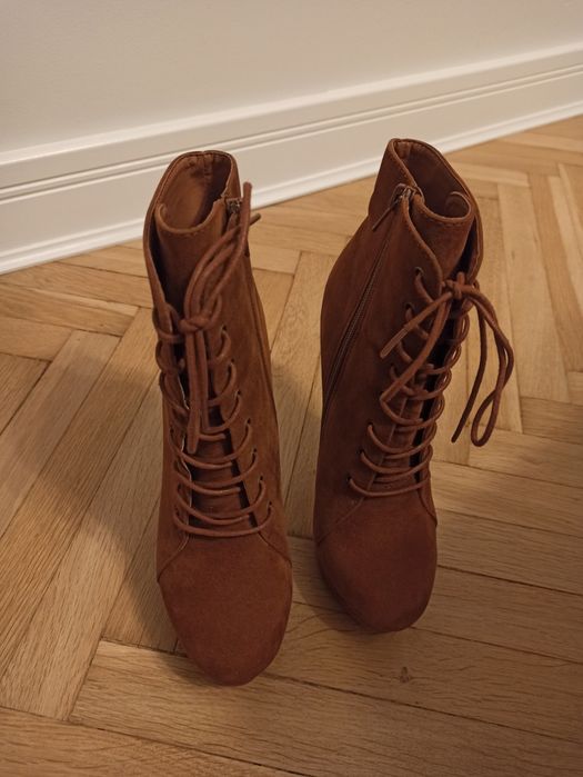 Wysokie brązowe botki tally weijl 14 cm