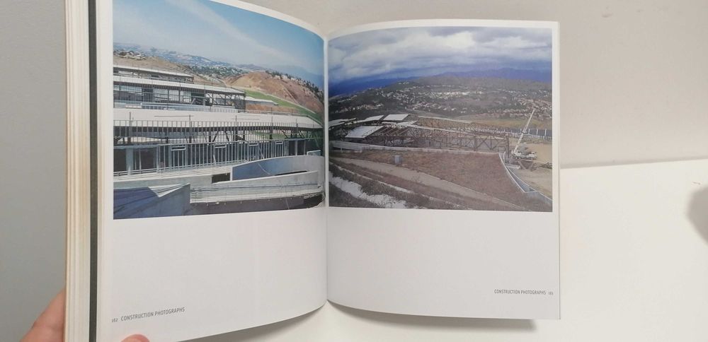 Morphosis- Diamond Ranch High School: Source Books in Architecture: 1