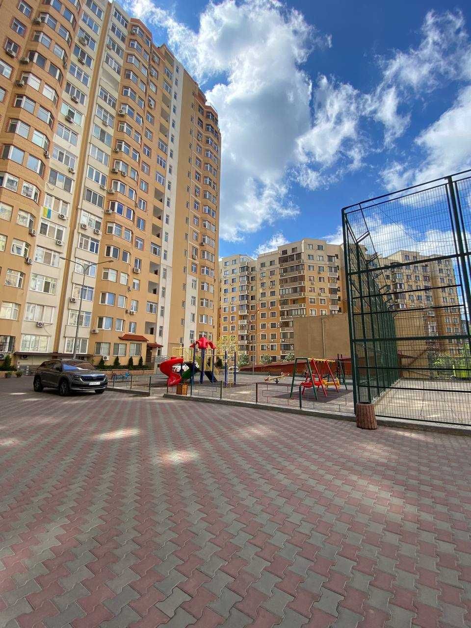 Продаж 2к.кв 70м² з ремонтом, меблями і технікою біля Парку Перемоги