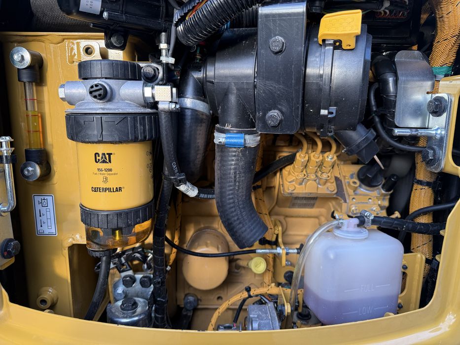 Minikoparka Caterpillar CAT 301.8 05A z Niemiec 2tony 3 łyżki