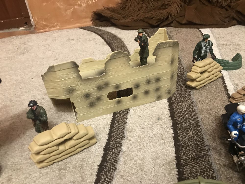 Продам военную базу Soldier , chap may, police,coast patrol.щ