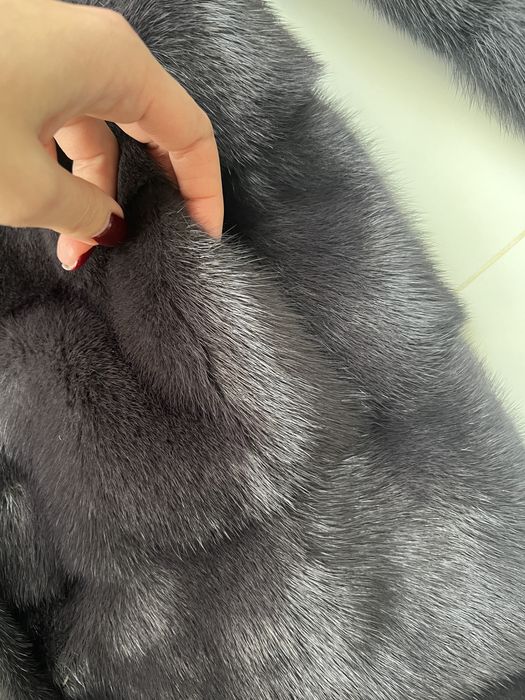 Норкова шуба в новому стані графіт s