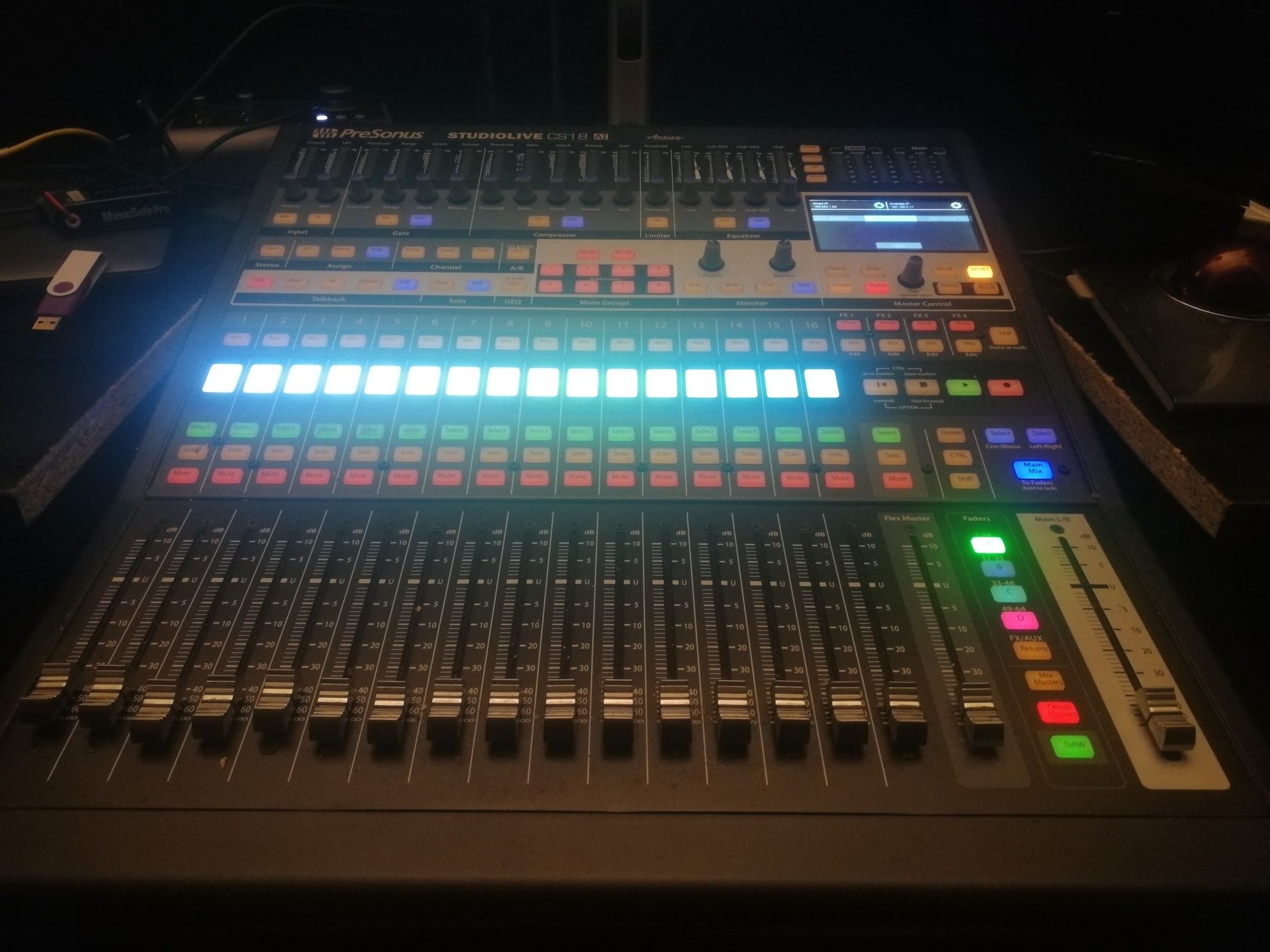 Presonus CS18AI mixer-sterownik do serii RM/Studio One