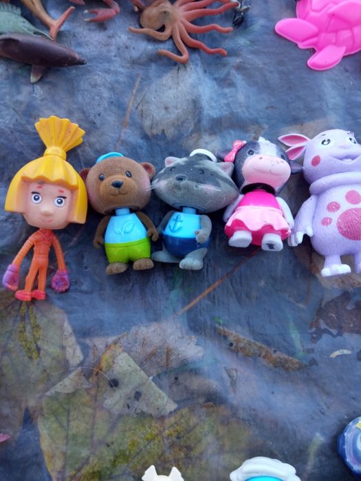 Продам набір іграшок.