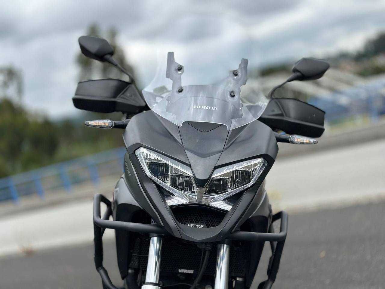 HONDA VFR 800X Crossrunner