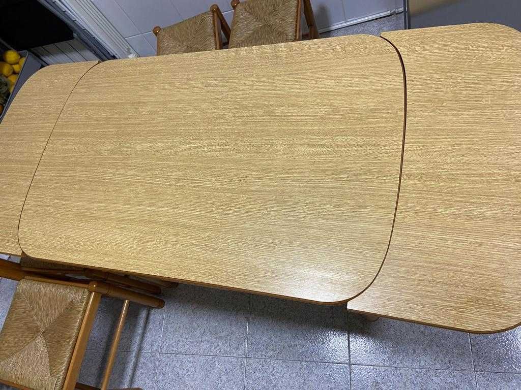 Mesa cozinha extensível com 2 cadeiras