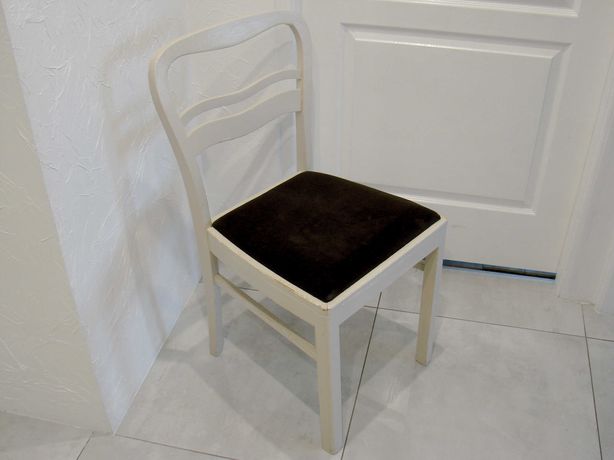 Stare krzesło art deco do renowacji