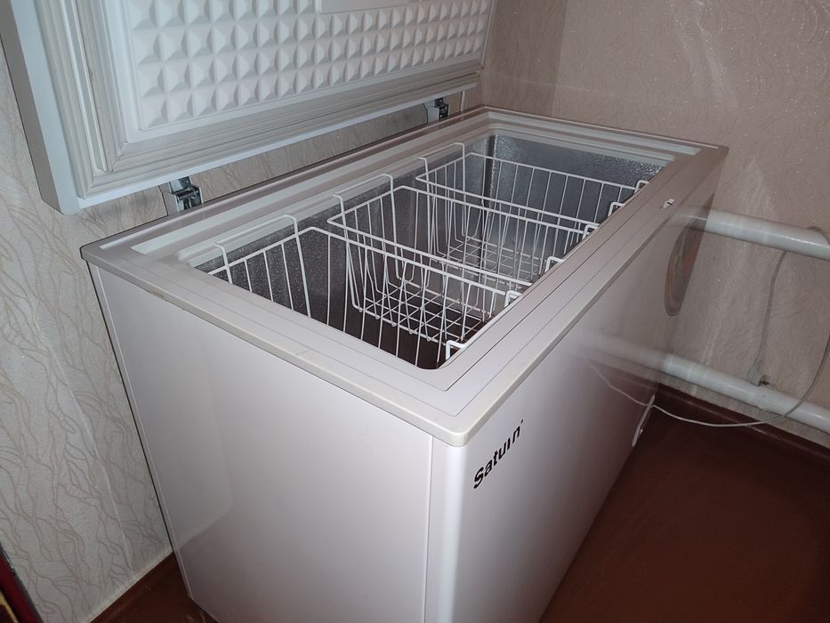 Продам морозильну камеру