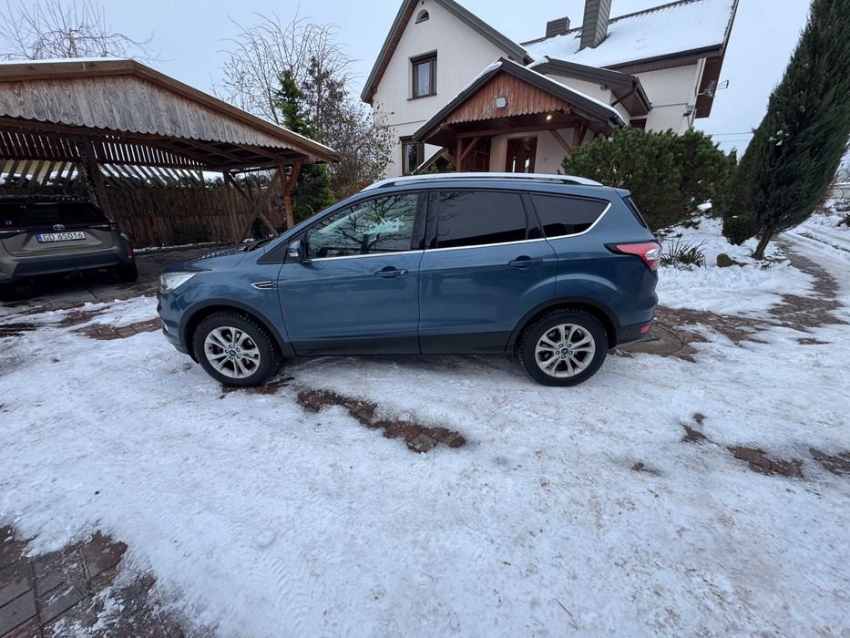 Ford Kuga 1.5 EcoBoost 2x4 Titanium