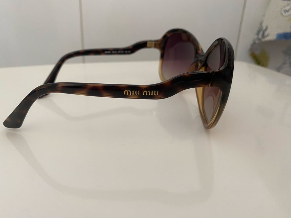 Oculos de sol como novos