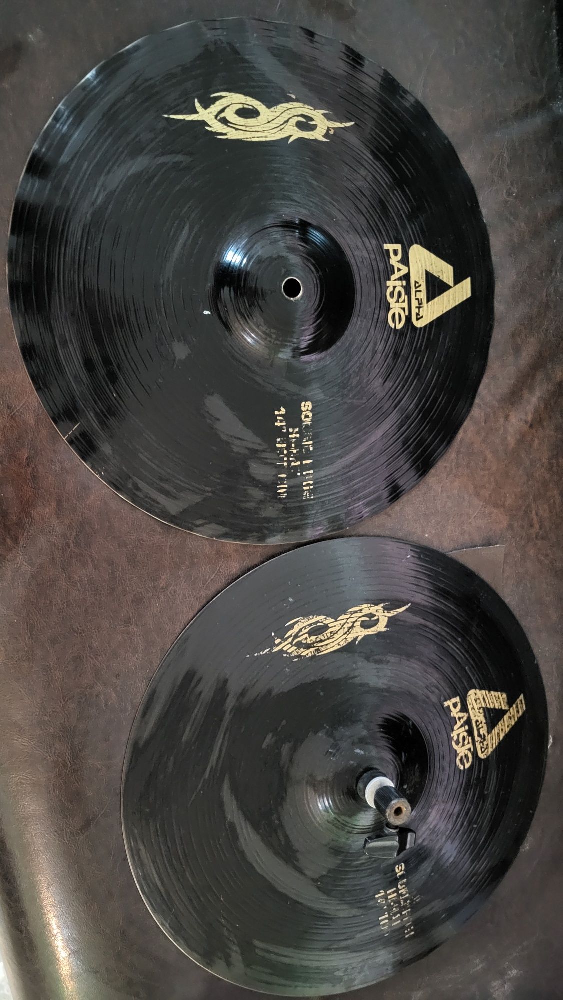 Conjunto 3 pratos bateria Paiste e Sabian em estado novo