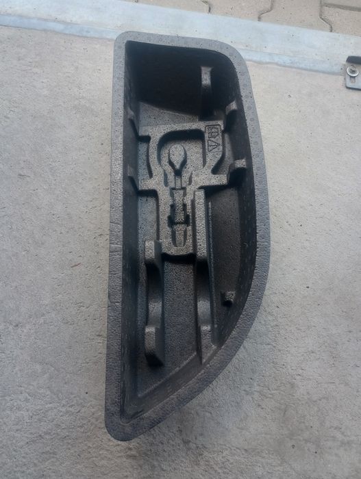 Styropian epp wypełnienie croua do auta Ford kod am51 u11168da