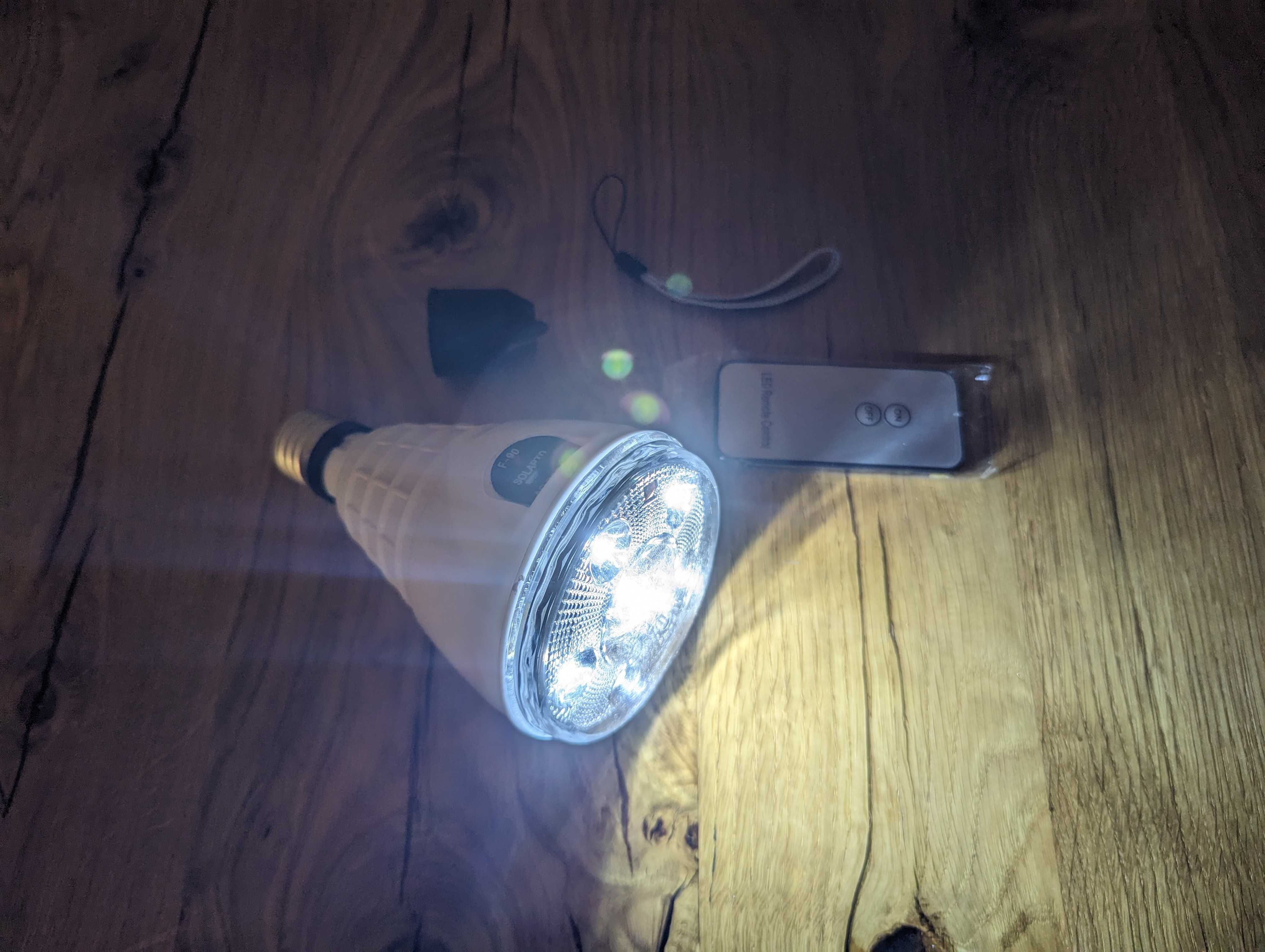 LED-лампа Solar на акумулятор на сонячній батареї і з пультом!