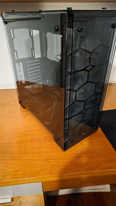 Corsair 570X RGB