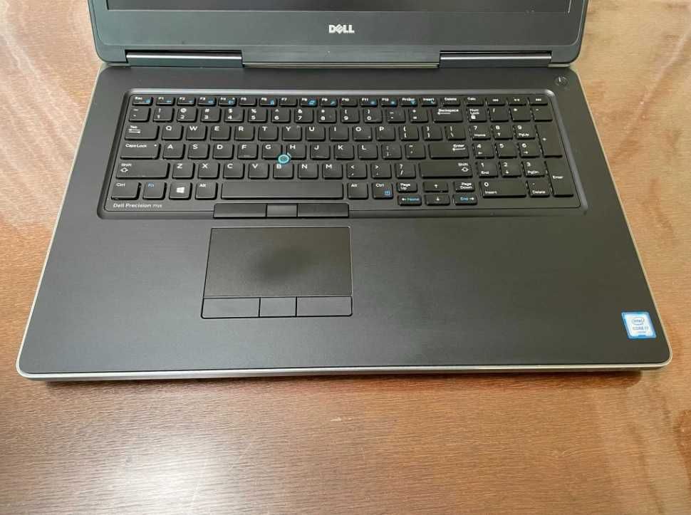 Ноутбук 17" FHD Dell Precision 7710 (i5-6300HQ/8Gb/SSD 256Gb/W5170M)