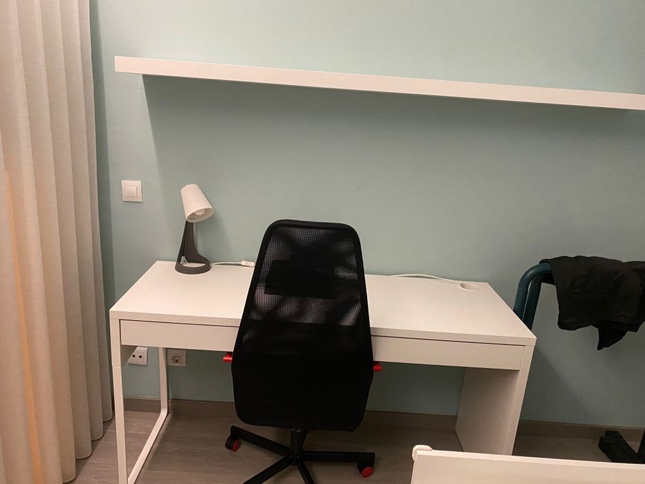 MICKE Secretária, branco, 142x50 cm