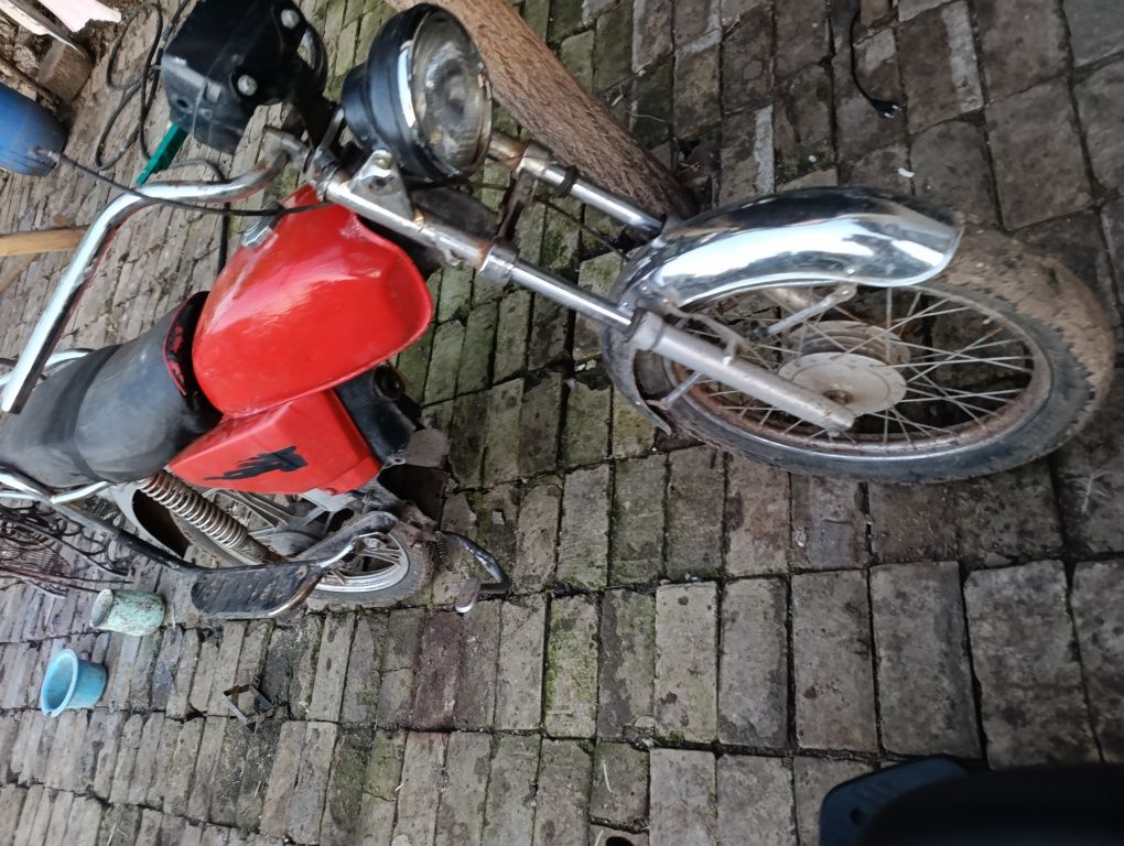 Продам альфу без двигателя