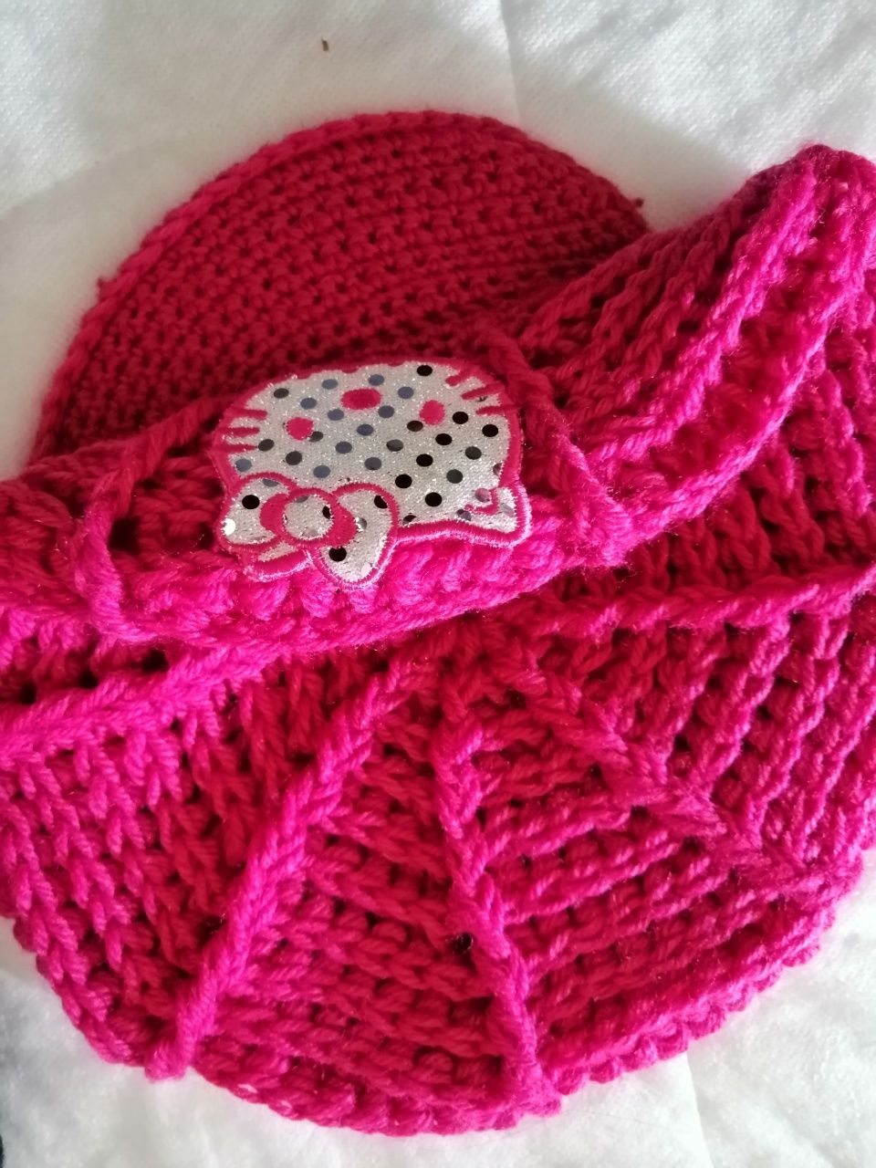 Gorro/boinas rosa e preto hello kitty