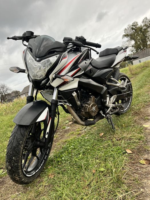 Bajaj Pulsar NS200