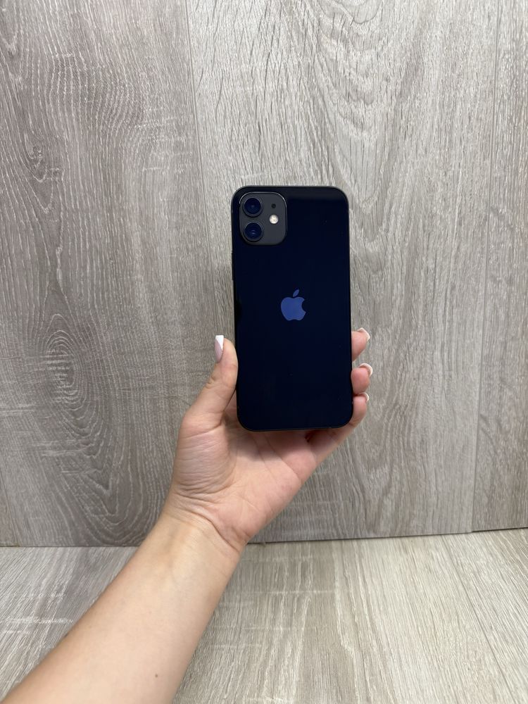 iPhone 12 64 GB iCloud заблокований