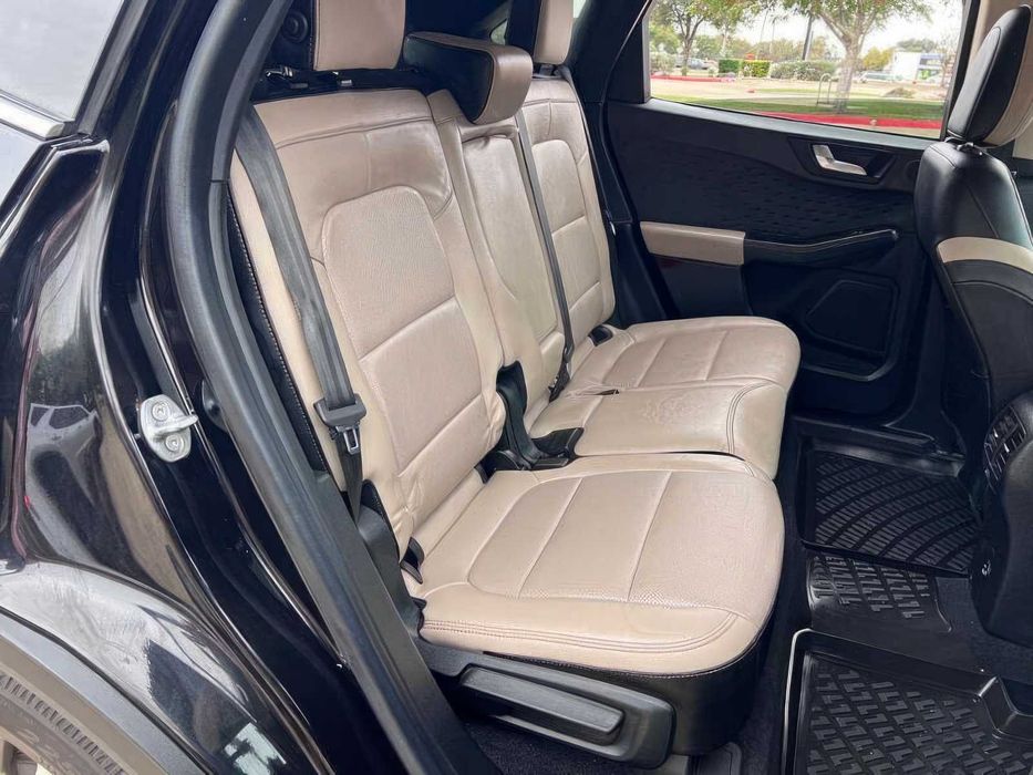 Ford Escape      2020