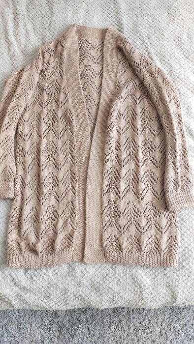 Жіночий кардиган