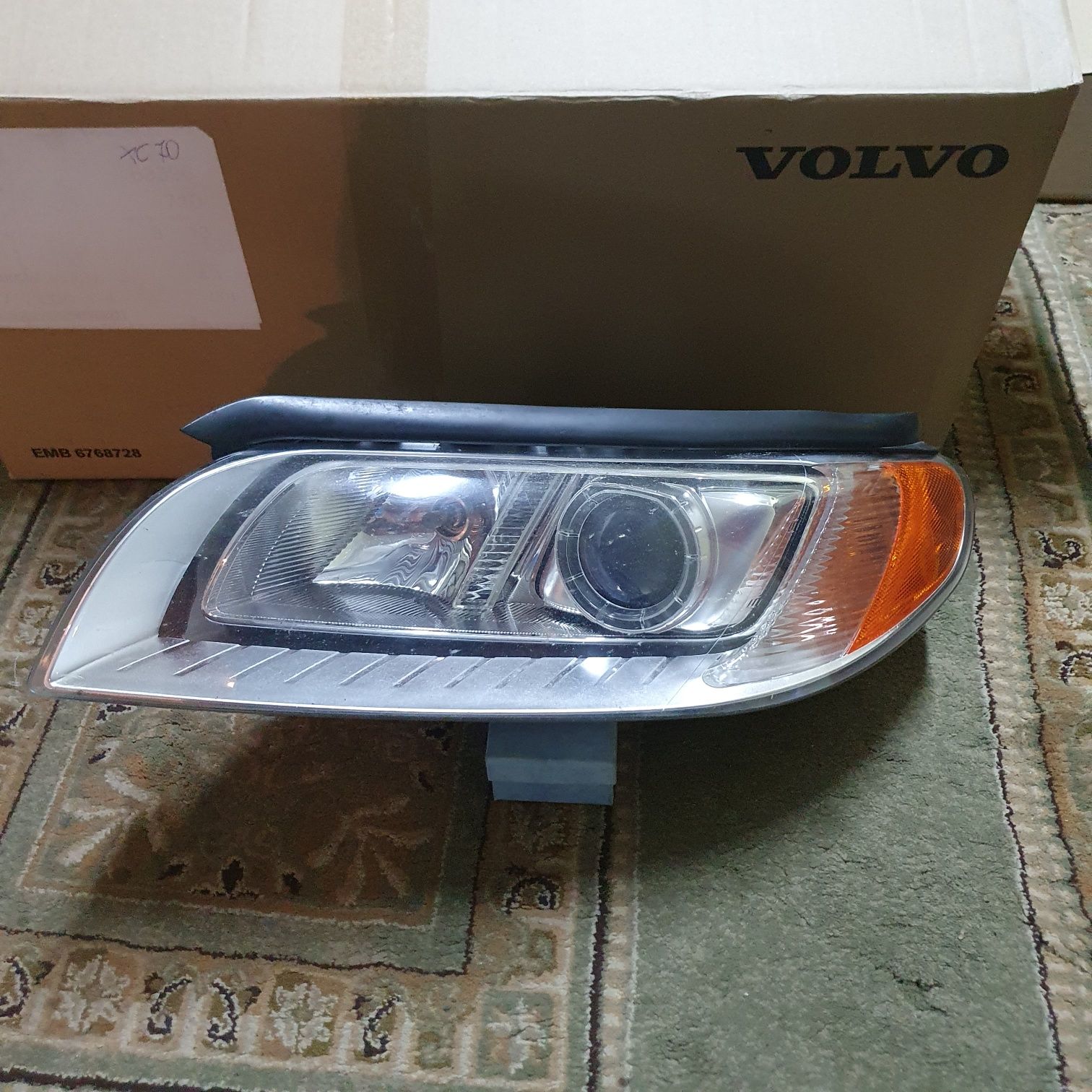 VOLVO S80 V70 XC70 lampa lewa lewy reflektor xenon ksenon 3135.3538