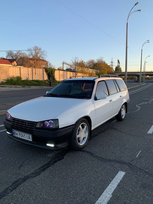 Opel Kadett 87г 1,6