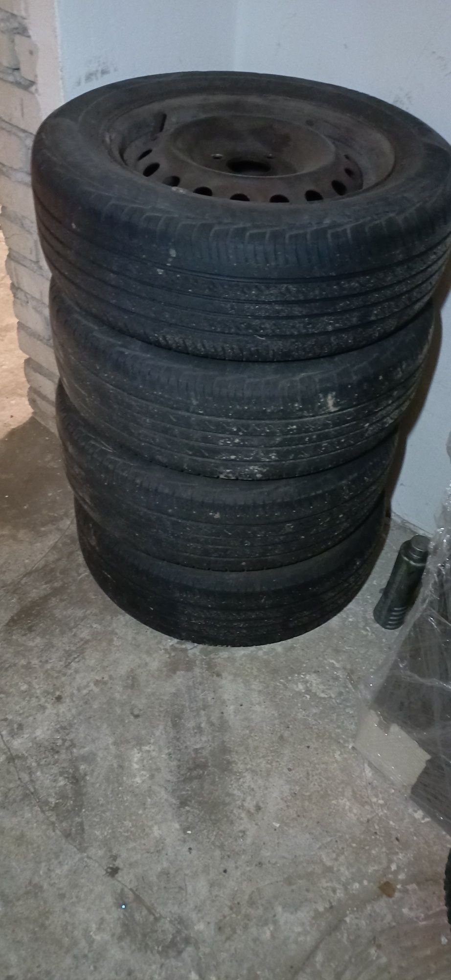Motoryzacja .Opony zimowe