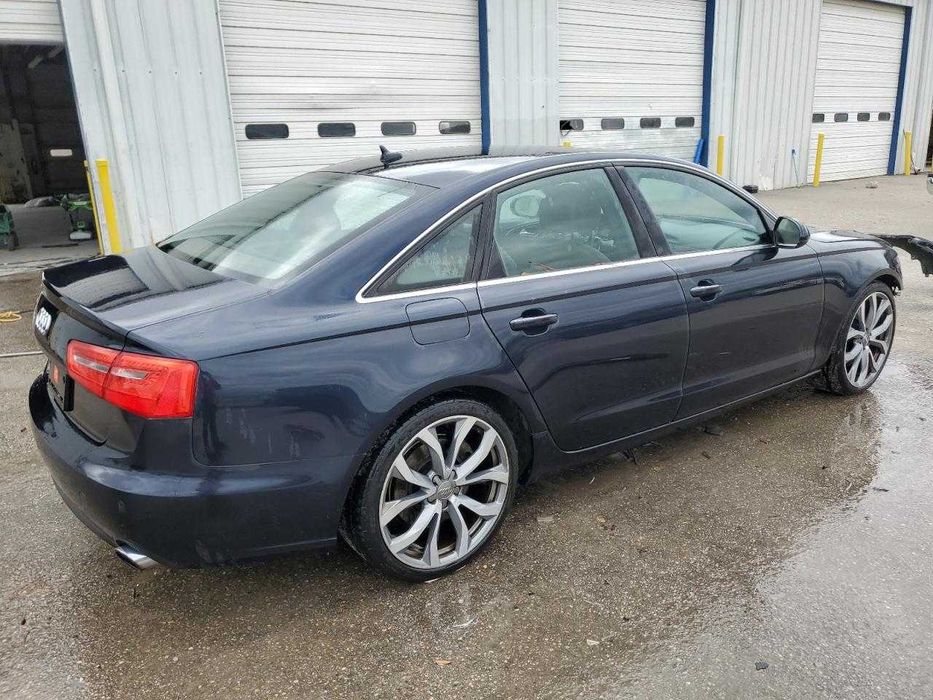 Audi A6 Premium Plus 2014 *