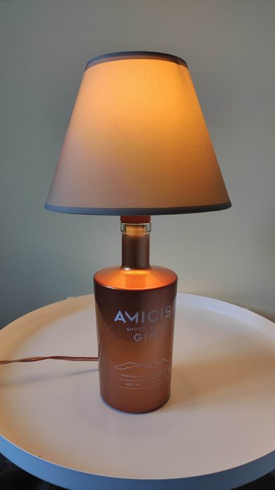 candeeiro gin amicis garrafa castanha oeiras