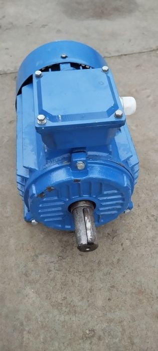 Электродвигатель єлектродвигун электромотор 4квт 3000об.