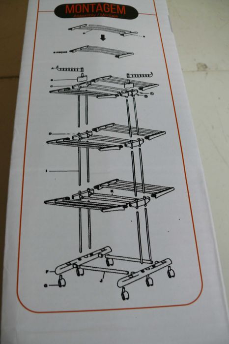 Estendal Dobrável para Roupa com Rodas
